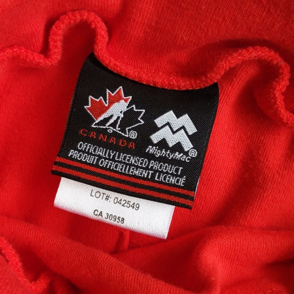hockey canada red baby hat 6 months - Picture 2 of 4